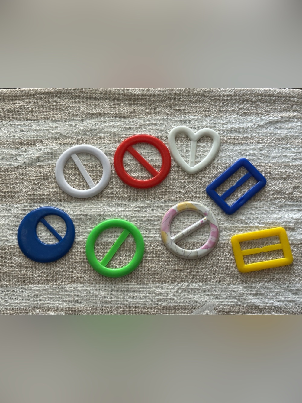 80s T Shirt Clips Accessories Women Plastic Dress Scarf Ring Fashion vintage